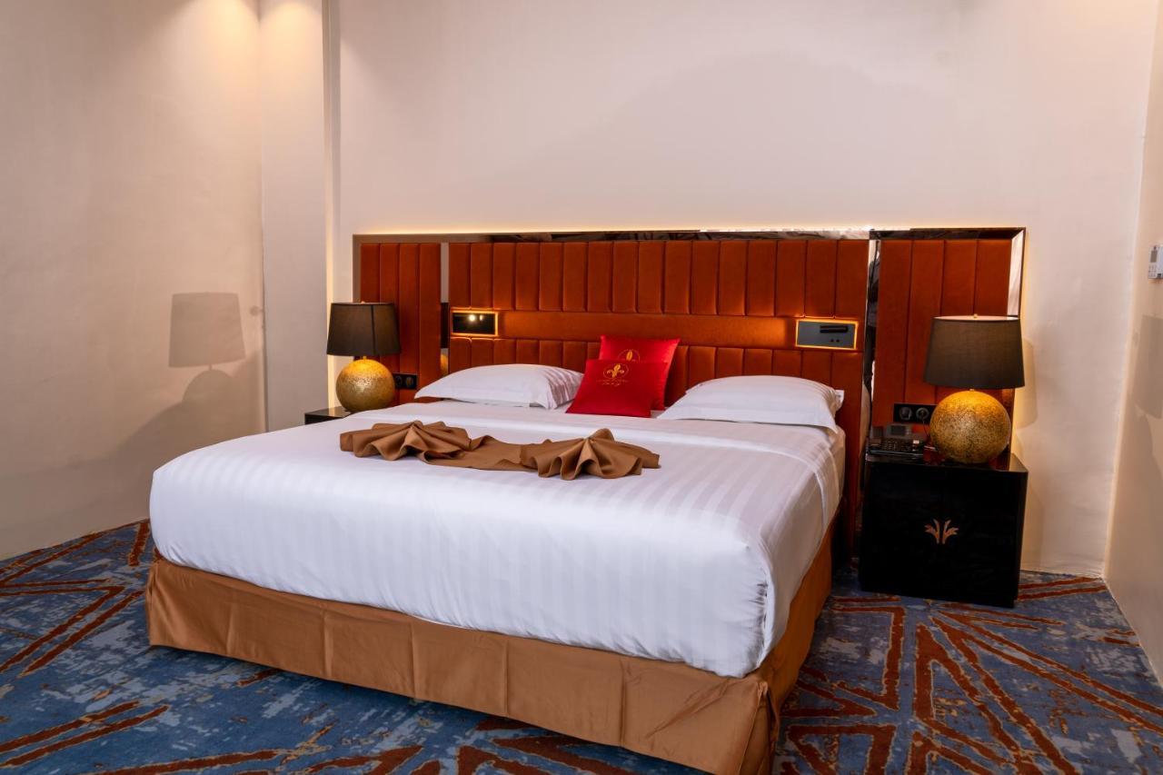 Hotel Fleur De Lys Point E Dakar Buitenkant foto